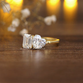 [Toi Moi Moissanite Heart & Emerald Cut Ring Crafted With Prongs Setting]-[Golden Bird Jewels]