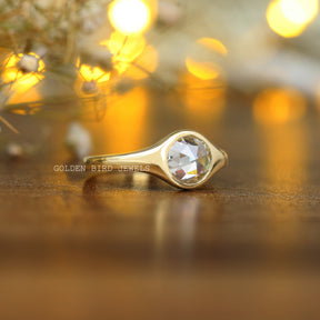 [Off white round cut moissanite ring made of bezel setting]-[Golden Bird Jewels]