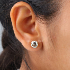 [Moissanite Round Cut Stud Earrings With VVS Clarity]-[Golden Bird Jewels]