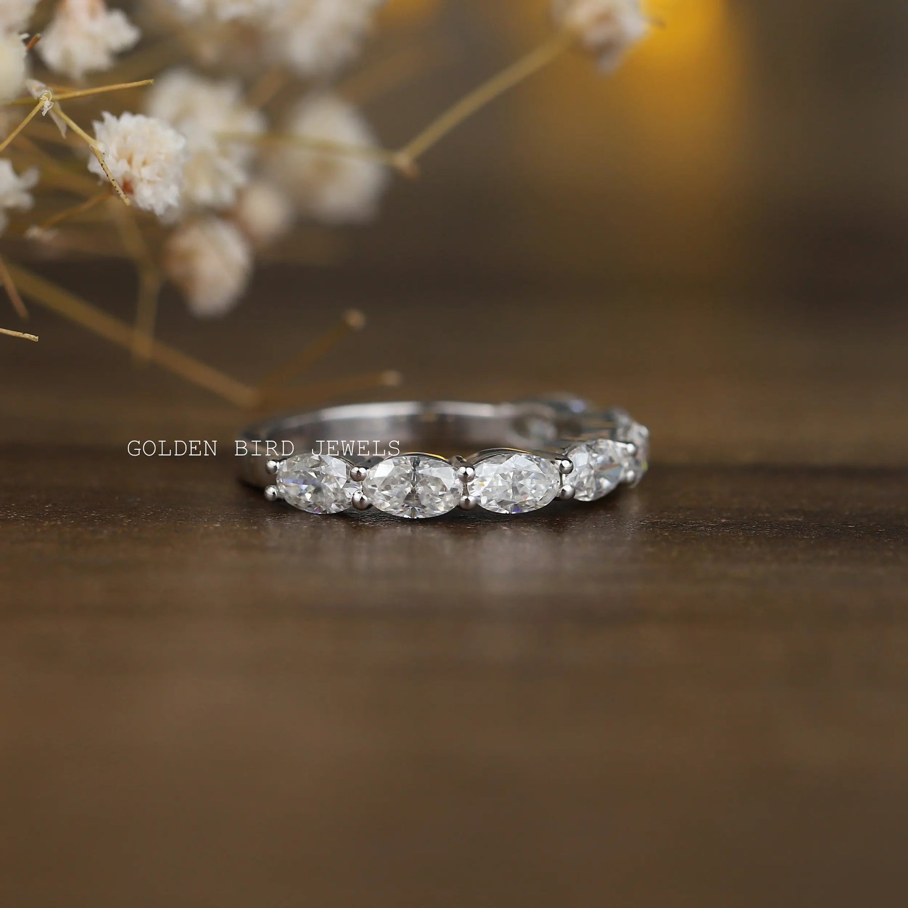 [Near Colorless Oval Cut Moissanite Band Set In White Gold]-[Golden Bird Jewels]