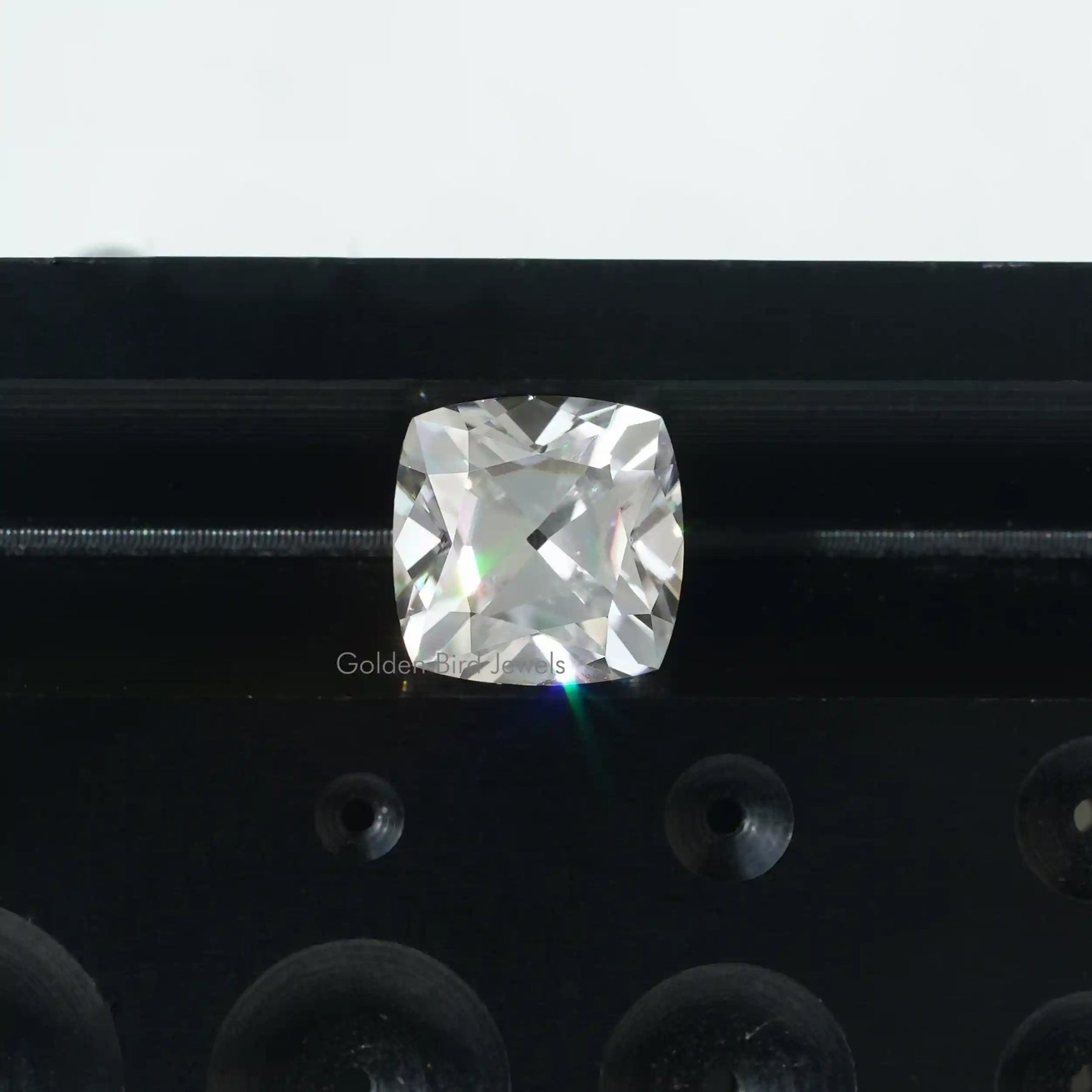 Excellent View Of Peruzzi Old Cut Moissanite Stone