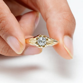 [Moissanite Colorless Art Deco Round Cut Engagement Ring]-[Golden Bird Jewels]