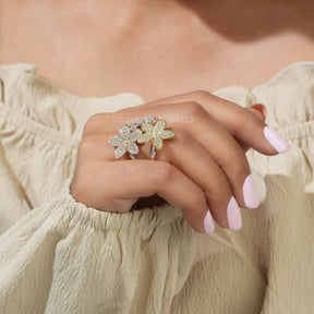 [Moissanite Multi-Tone Round Cut Unique Engagement Ring]-[Golden Bird Jewels]