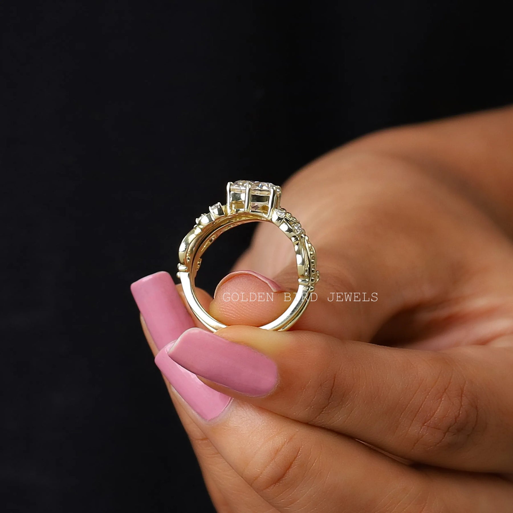[Crown Style Moissanite Round Cut Vintage Bridal Wedding Ring Set]-[Golden Bird Jewels]