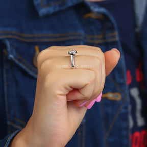 [Round Cut Moissanite Engagement Ring Made Of White Gold]-[Golden Bird Jewels]