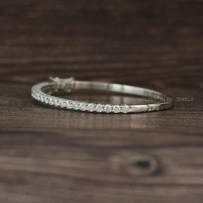 [14k white gold round cut moissanite bracelet set in prong setting]-[Golden Bird Jewels]
