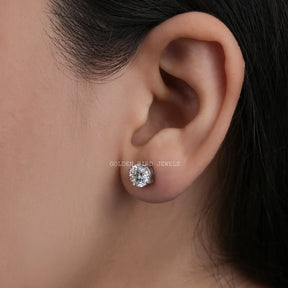 [Solitaire Moissanite Stud Earrings Made Of Round Cut]-[Golden Bird Jewels] 